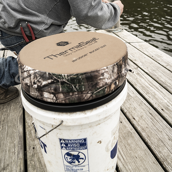 Personalized Fishing Bucket Seat - Reel Cool Dad - 3.5 Gallon